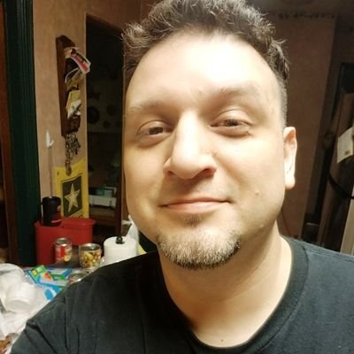 FawkesSuttles's profile picture. Neat!