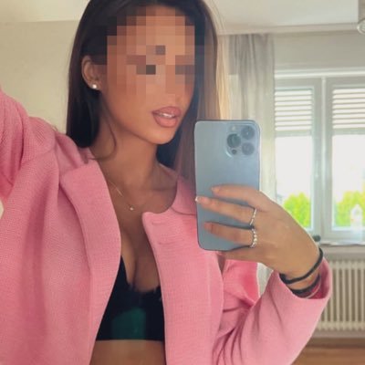 usserrevaa's profile picture. ..