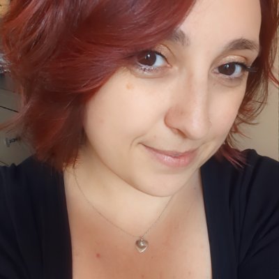 🇨🇦 AB Girl in BC. Navy Wife ⚓. Bi 🌈. Polyamorous ❤️. Aunty ❤️. Nurse. Dog Mom 🐾🐶. Man Utd ❤️⚽. Oilers 💙🏒🧡. Mental Health 💪🏼. INFJ ❤️. Empath ❤️