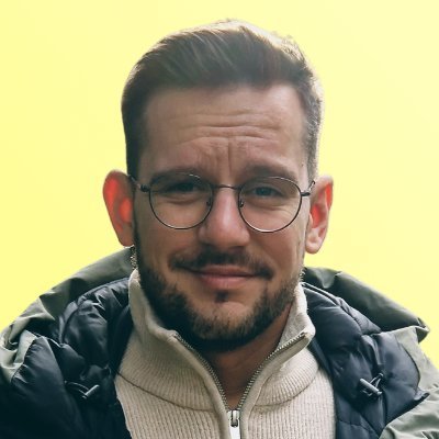 RobbinStaack's profile picture. 