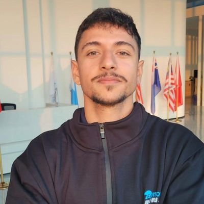 Frooid's profile picture. entre o sucesso e a lama