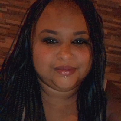 ThaisaCardoso18's profile picture. 