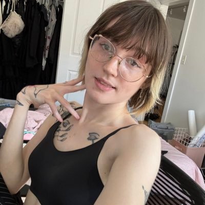 🏳️⚧️Living my truth, glowing every day ✨
Beauty beyond labels, strength beyond limits.
🌈Trans and proud let's shine together. 🌟❤️