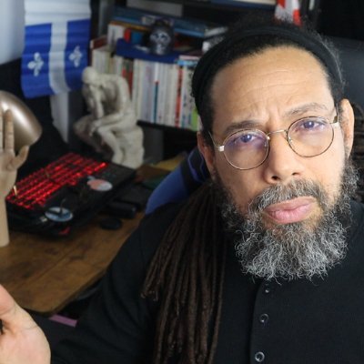 Dialectique,Fundamentum,Professeur(Cynique) à la retraite,La philosophie est une arme de destruction massive.Homo sum et humani nihil a me alienum...