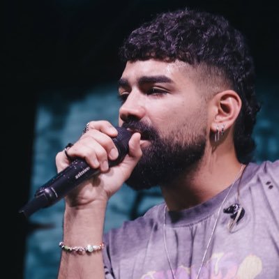 Eu só quero recomeçar toda vez que for com você, porque teu amor é meu destino. 🤍 @dilsinho