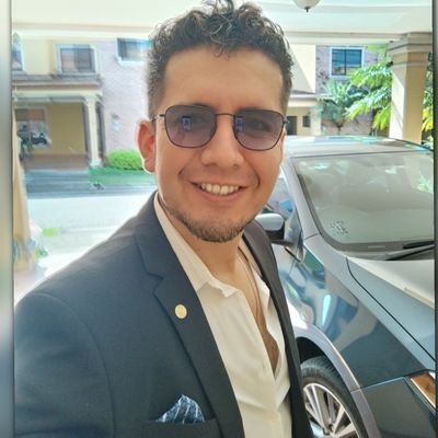 robert_mndz's profile picture. Conciliador entre tecnología y realidad.  Chef/ Amante al Derecho & la Poesía.

Sonrie 💯pre/ Carpe Diem