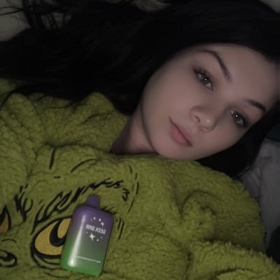 certified freaky baddie 😈😘 | NSFW | 24 | MDNI 18+ | solo and couple content | don’t be shy