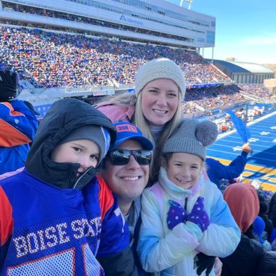 Proud Husband and Father I #Oxnard Born and Raised | #RioMesa High School I #BoiseState Alumni I #BoiseState Football '2002-'2006