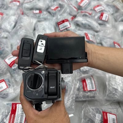 SaiSmartkey's profile picture. cn1: 92a Hoà Bình ,p3,Q11,tphcm --------------------------cn2: 209 Phạm văn Đồng, gò vấp 0703338880