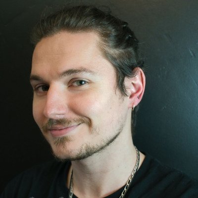En vrai j'suis sur Twitter que depuis 2023. Mutu full vannes claquées, fan de VF, déterreur de pépites et défenseur de causes perdues.