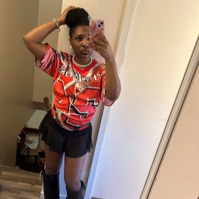 Whats Up Bitch ! Follow Me On Instagram Though @Imasimplebytch