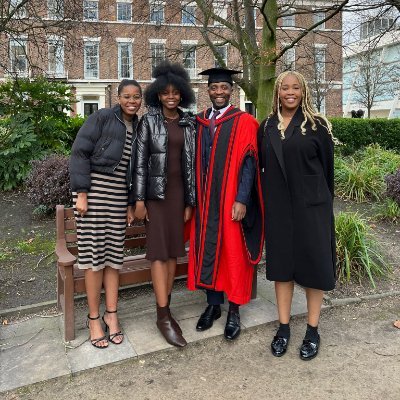 Divinalves's profile picture. Law Lecturer at Edge Hill University, researching the intersection between EU Competition Law & Fundamental Rights. Wine, trains & football!