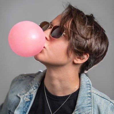 BLM | 8w7 | ACAB | Maker of good trouble | she/they pronouns | big queer energy | Pokémon Regionals Champ