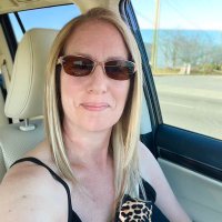Ivy D (@ivy_danni) 's Twitter Profile