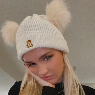 cher89637's profile picture. 