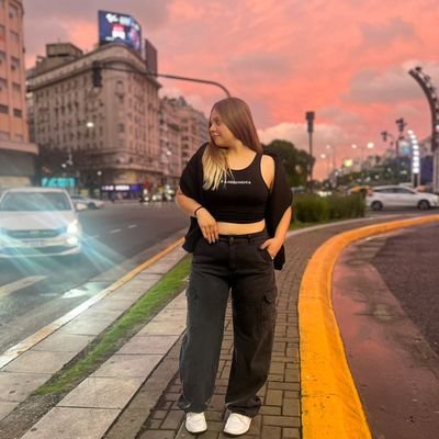 ileexmer's profile picture. Crespo E.R
ig: ilee_exmer