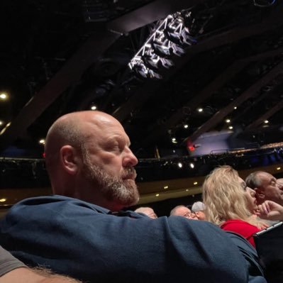 deseanzz's profile picture. own a personal business .