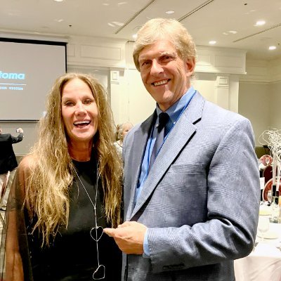 @CACReunion and @TNTHOF historian awards. Ex-newspaper guy (alas). Go Hoos. https://t.co/BE6ljXh5Q9
