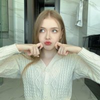 Ruth (@teetobbiz) Twitter profile photo