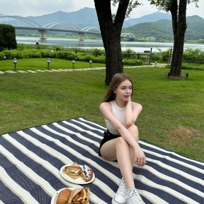 Griosmoy6VcYmt's profile picture. 