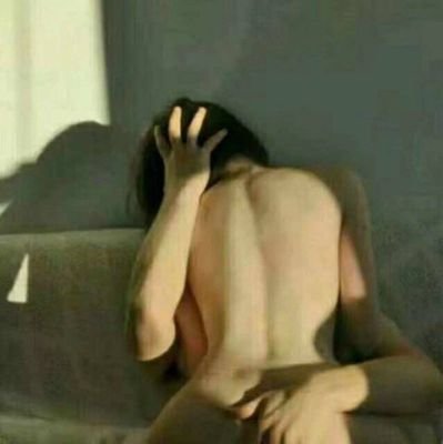坐标天津：喜露出，按摩，只淫不绿，收无性舔奴，伪奴单男勿加！门槛很高，不一定有机会，免的自身那点门槛被认为骗子，此号备用，关注@q1027506116