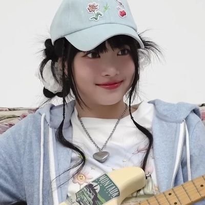 whxeove's profile picture. hey google ready to love by seventeen