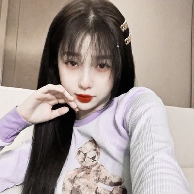 23歳/刺激を求める年齢。夜のお供が欲しい。あなたのご好意をお待ちしています。ファンがいない人にはちょっと怖いと思いますが…待っています