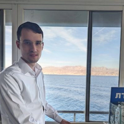 davidosta18's profile picture. 