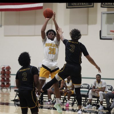 6’1 l Athletic Pg/Sg l 190 lbs l God first 💯🙏🏽 l 8636620084 l lucsonjean145@gmail.com l @LBWCCMBB