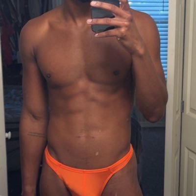 ro70400328's profile picture. 