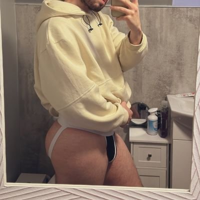 Alt Account 🤫- bbtm slut for the monster under the bed & daddies 💋-❤eating🍑-pissing on patriarchy.🏳️🌈🤜🤛🏳️⚧️ 🏴🤜🤛🇦🇪 F**k Tories & Terfs