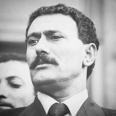 إن كان للكلاب حكم فـ يوجد #للذئـاب قواعـد .. يمنـي الاصـل_ تعـزي المنشـآ_ موتمـري الهـوى _عفـاشي الهـويـة #عـلى_درب_الـزعيـم_سـائـرون...