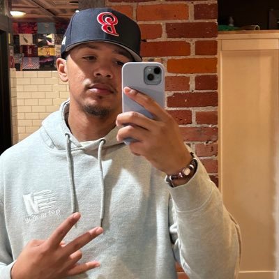 God, Family, Football | 6’5”, 255lbs| DE MU ‘20 ☘️ #98| Free Agent |BOS| Contact info: eljwilliams2020@gmail.com | Sz 14 US
