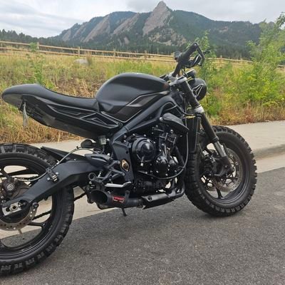 pitchtrader's profile picture. I Don't Actively Post, But I Actively Learn.