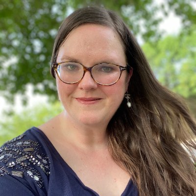 Tree-hugging writer and content marketer loving the sunshine in SoCal!
