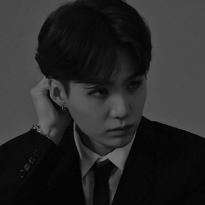 ᴅᴇsɪɢɴᴇʀ | 21 | ɪɴᴛᴊ ㅤㅤㅤㅤㅤㅤㅤㅤㅤбᴇзᴩᴀзᴧичный ɸᴧᴇᴦʍᴀᴛиᴋ | ᴧюбиᴛᴇᴧь ᴋниᴦ и ᴋᴩᴇᴨᴋоᴦо ᴋоɸᴇ | ʙзᴦᴧяд ʙᴄᴇᴦдᴀ нᴀᴨᴩᴀʙᴧᴇн ᴋ зʙёздᴀʍ