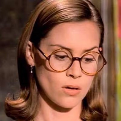imsosick9000's profile picture. Hyper-vigilant human woman; couldn’t even be AI if I tried.