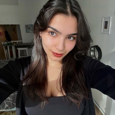 @SetonHallLaw ⚖️ | Comp Sci + Econ Theory @nyuniversity 👩🏻💻| Founded @habloingles_📚 | @SynaptrixAI 🧠 ⚡️| building 👩🏻🏭