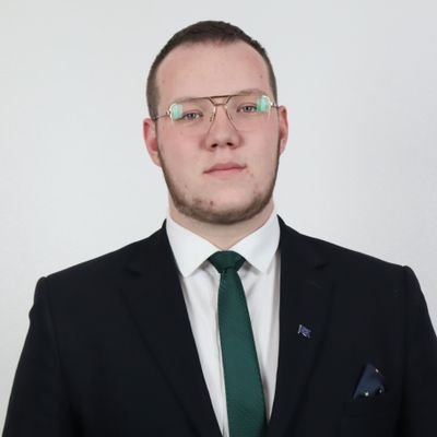 🏙️ Pół Krakus pół Kielczanin
🍀 @nowepsl Kielce
💚 Forum Młodych Ludowców
🌾 Związek Młodzieży Wiejskiej
✨ Student Prawa