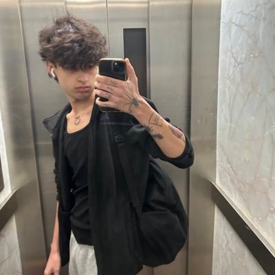 mxguelc0's profile picture. col