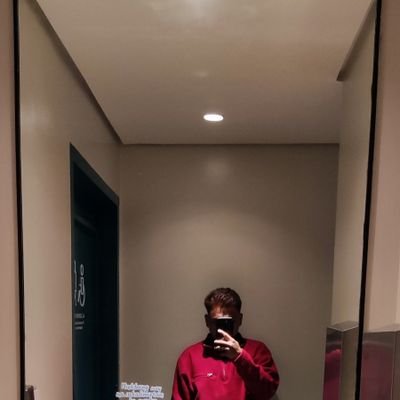 KzManalo0906's profile picture. 