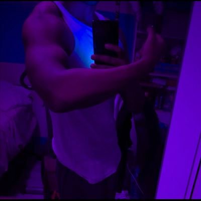 lcoycotxchctvut's profile picture. 