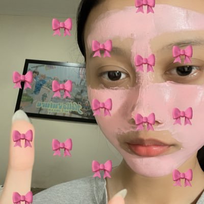 moushreom's profile picture. i hope i die in my sleep