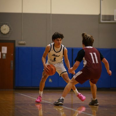 5’11 175lbs 3.5 GPA buffalo NY PG GCCS 2028 @globalboysBball