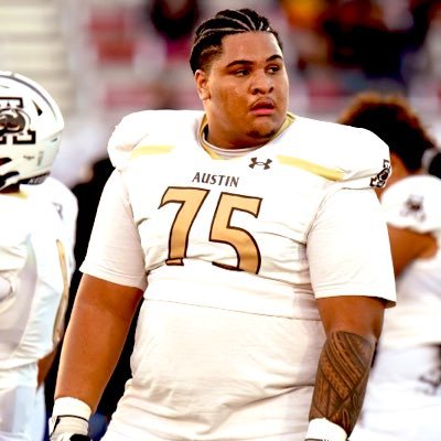 Von_falea's profile picture. Austin High-school Varsity Football #75 class of 2025 6’2/NG/DT/340lbs