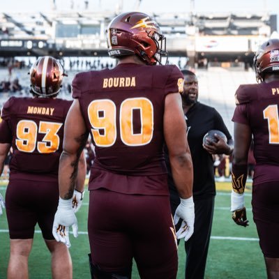 |6’4|✖️4⭐️DT 290lbs✖️ 2023 LLQ ✟ ✖️ GOD GOT ME. ✟ NCAA Id: 2210701419