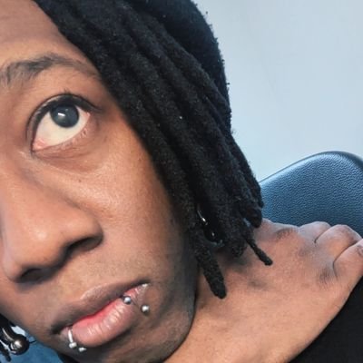 OMGPepy's profile picture. My name is Pepy! I spend most of my time with art supplies, headphones, or a guitar! And I study Japanese!!🙂日本語ちょっと話します ^_^ よろしくね! 四国が恋しい