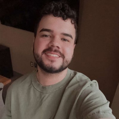 JohnathanGomer's profile picture. what’s going on