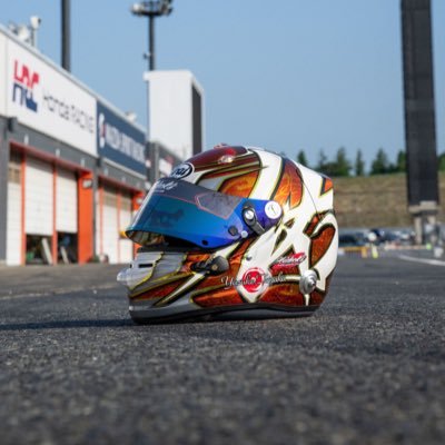東京都市大学 機械工 B2 学生フォーミュラチームMi-Tech Racing 電装 燃タン 操作系 担当 ドライバーもやってます。