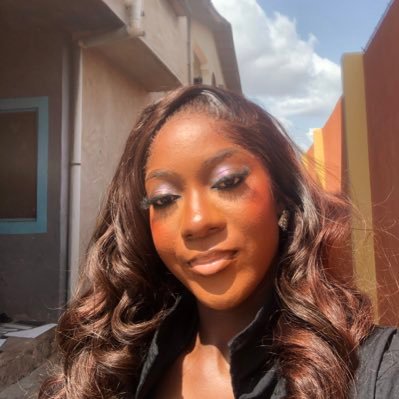 content researcher|Linguistics/Yorùbá graduate👩🎓| Social media manager |Translator.